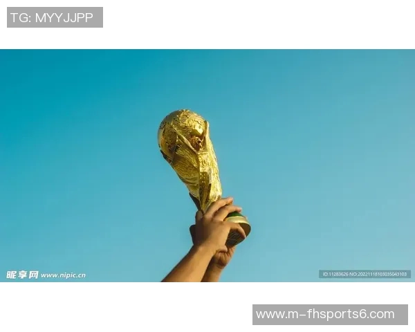 足球奖杯的辉煌瞬间探索世界各地足球奖杯的设计与背后的故事 足球奖杯的辉煌瞬间探索世界各地足球奖杯的设计与背后的故事